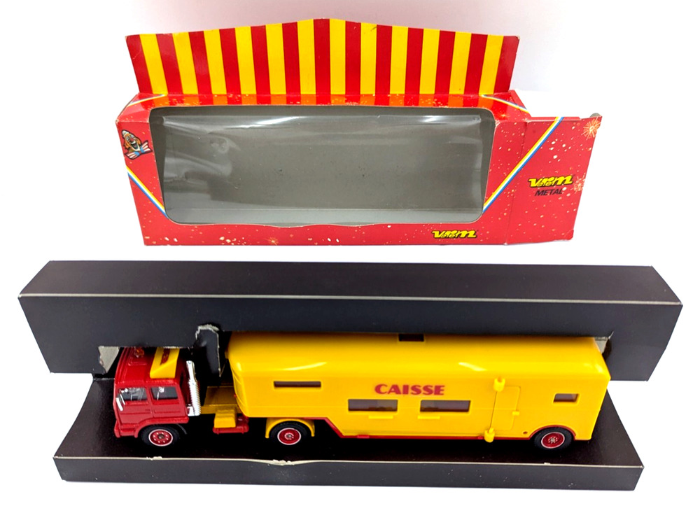 Vintage Renault Tractor Trailer Semi Caisse Pinder Circus France Solido Verem